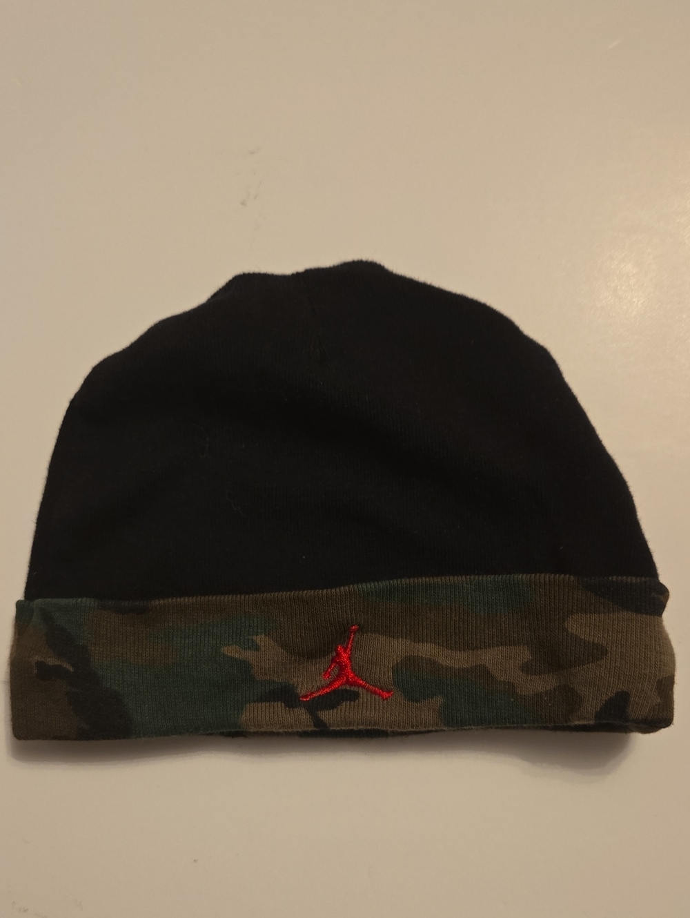 Jordan Black Beanie with Camouflage Trim and Red Jumpman